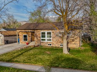 5230 S Ridgeline Dr, Washington Terrace, UT 84405