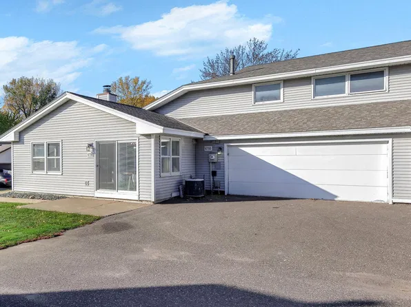6750 Gretchen Ct N, Oakdale, MN 55128