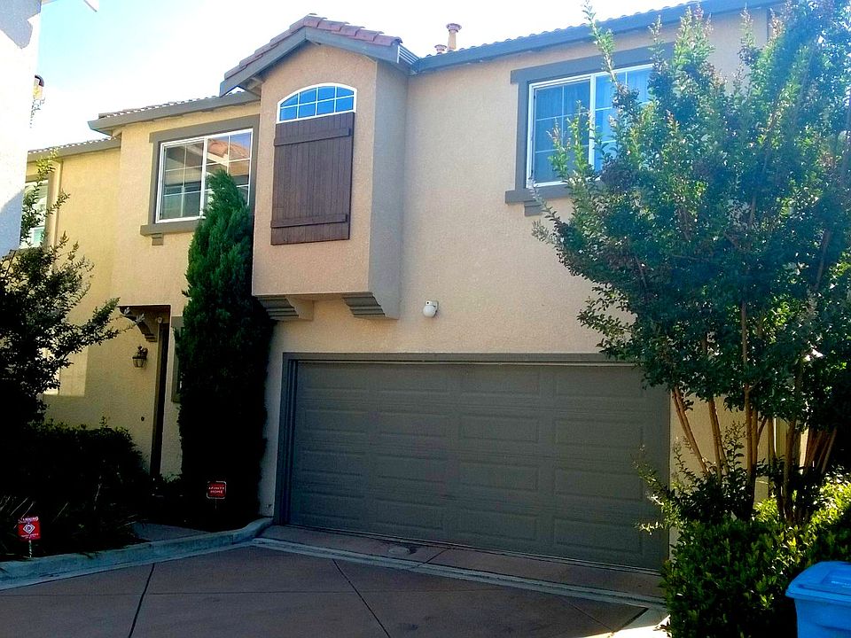 1st image of 2140 Kingsbury Cir