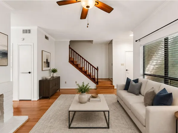 11711 Memorial Dr APT 597, Houston, TX 77024