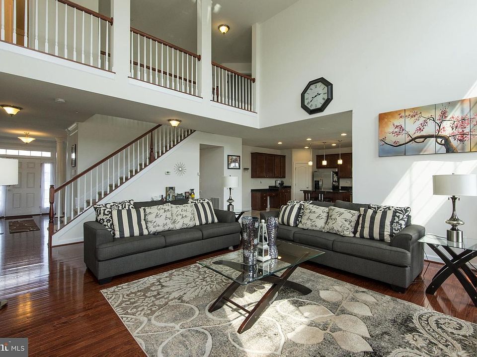 2nd image of 10107 Dappah Ct