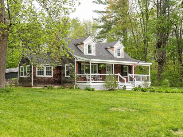 122 Drinkwater Road, Kensington, NH 03833