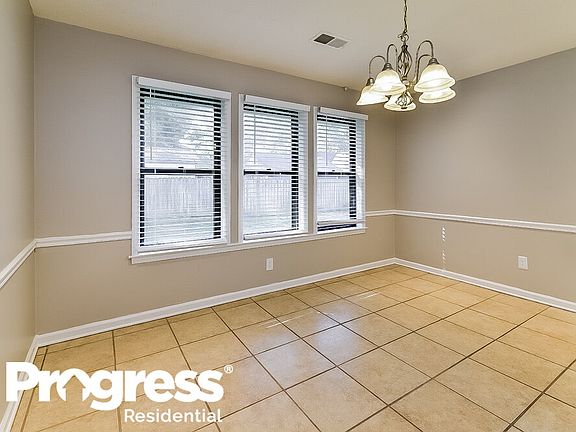 5th image of 561 Wedgefield Pl