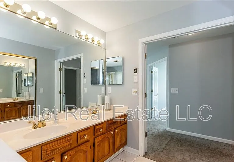 483 Mountain Oaks Pkwy — Photo 27