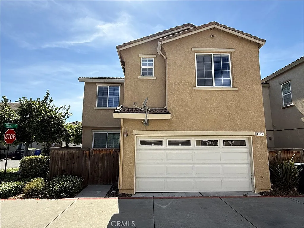 4512 Cardona Ln photo 1