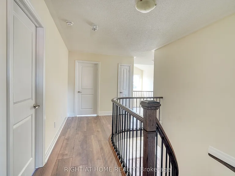 17 Mercury Ave — Photo 20