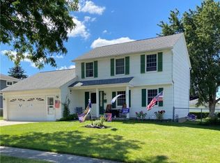 54 Centerview Dr, West Seneca, NY 14224