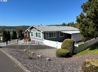 5400 Meeker Dr UNIT 72, Kalama, WA 98625