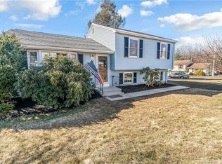 310 Biehl Rd, Hamden, CT 06518