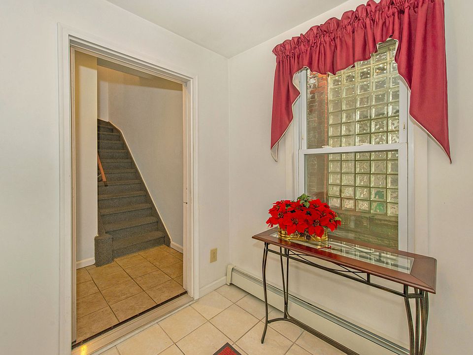 Entry foyer