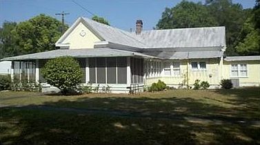 2nd image of 400 Barwick St