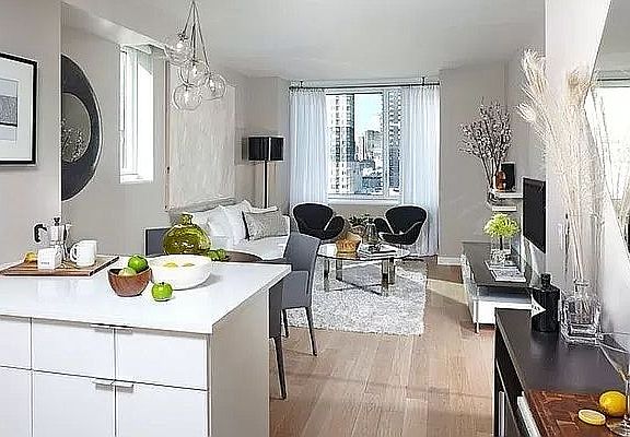 3rd image of 515 9th Ave #10C