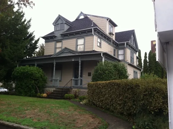 414 W 12th St APT 2, Vancouver, WA 98660