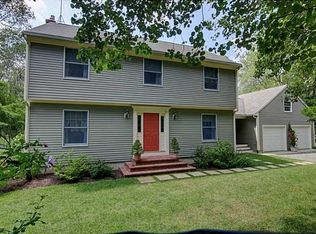 67 Fernwood Ln, Saunderstown, RI 02874