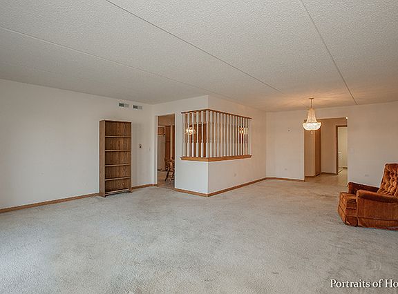 4th image of 6430 W Berteau Ave APT 306