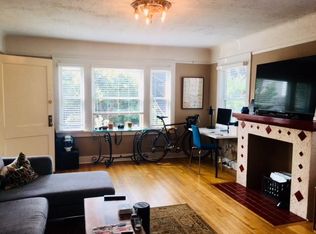 1935 NW Raleigh St APT 4, Portland, OR 97209