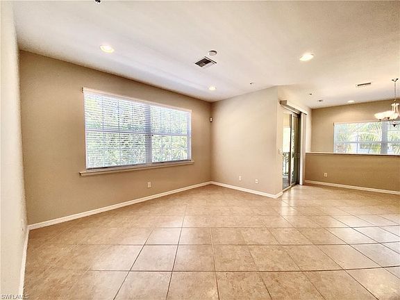 4th image of 23530 Alamanda Dr Unit 201