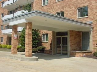 490 Tollis Pkwy, Broadview Heights, OH 44147