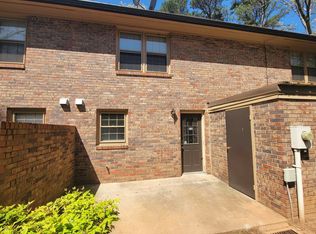 53 University Dr, Commerce, GA 30529