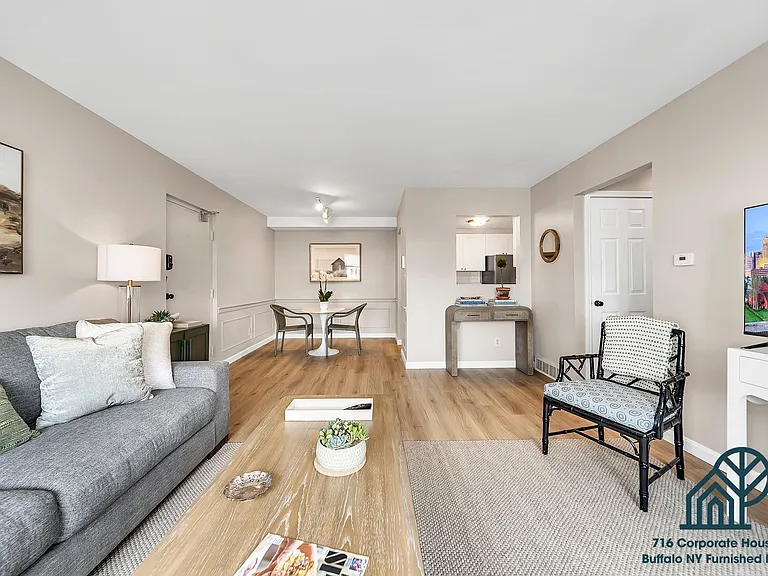 2660 Elmwood Ave #6 — Photo 7