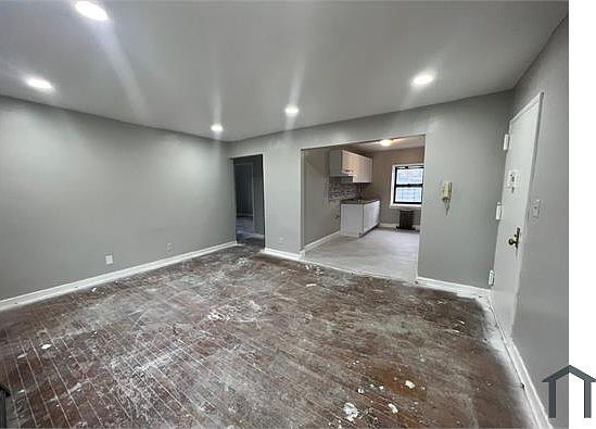 2nd image of 359 Schley St #D9
