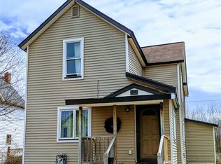 436 Cherry St, Negaunee, MI 49866