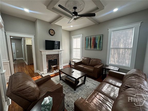 5th image of 306 W 42nd St #B