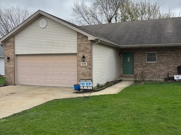 136 E Adams St, Manteno, IL 60950