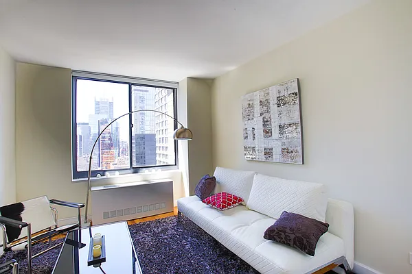 Rented by Stonehenge NYC LLC | media 6