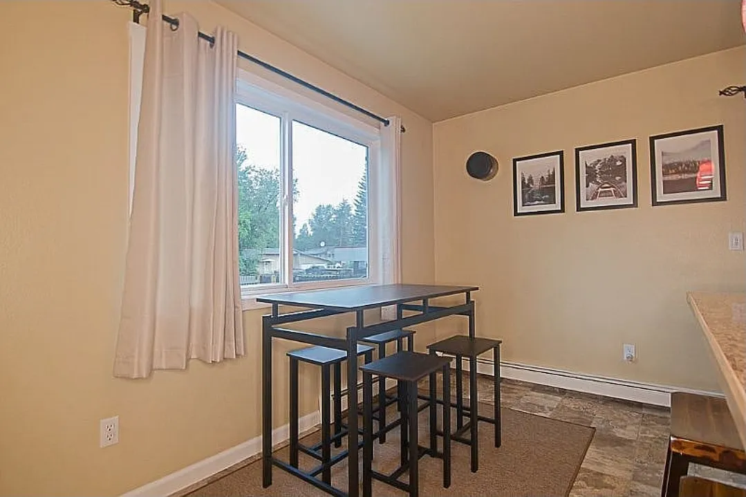 2 bed, 1.5 bath, $2,100 — Photo 1