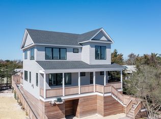 Lonelyville, Ocean Beach, NY 11770