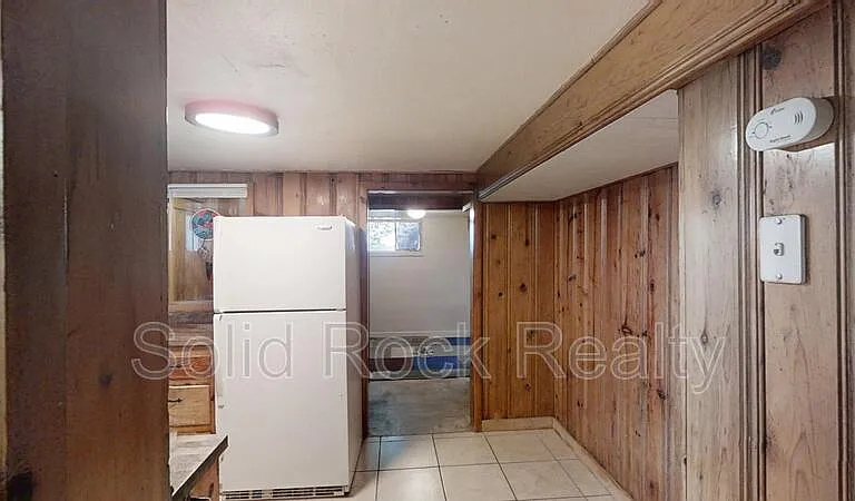 1520 E Pikes Peak Ave #B — Photo 5
