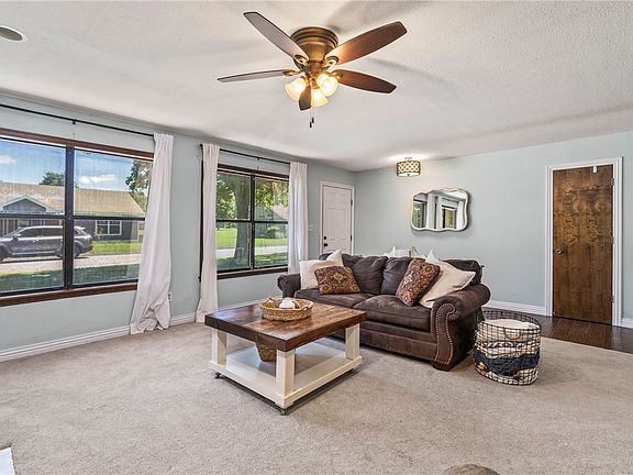 5th image of 14026 Muirfield Dr