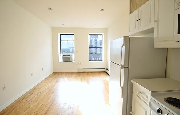 Rented by Julianna Realty Corp | media 8