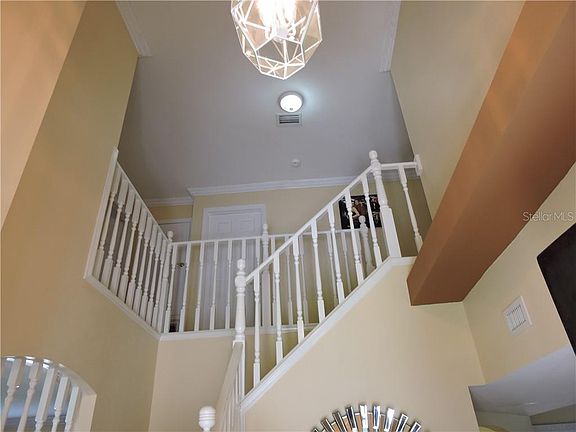 5th image of 11127 Shadybrook Dr