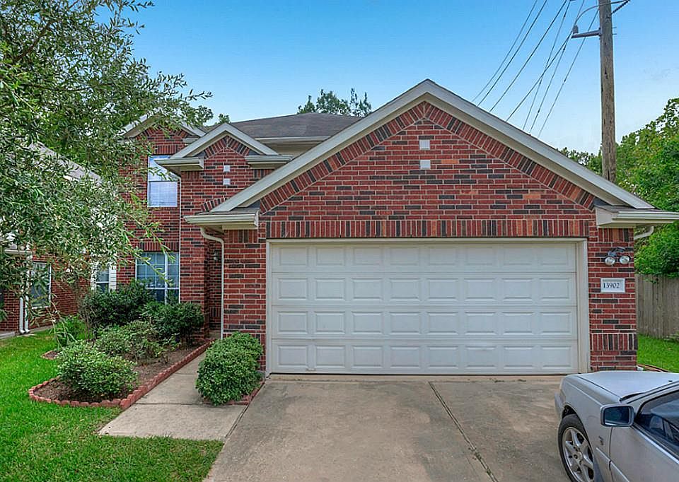 1st image of 13902 Brayford Place Ct