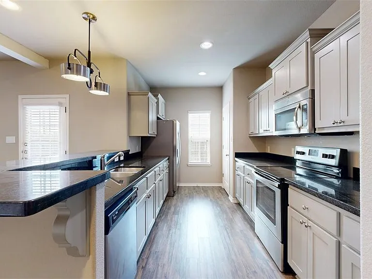 3519 Summerway Dr — Photo 5