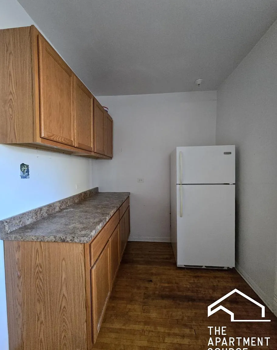 1364 West Estes Avenue #2N — Photo 2