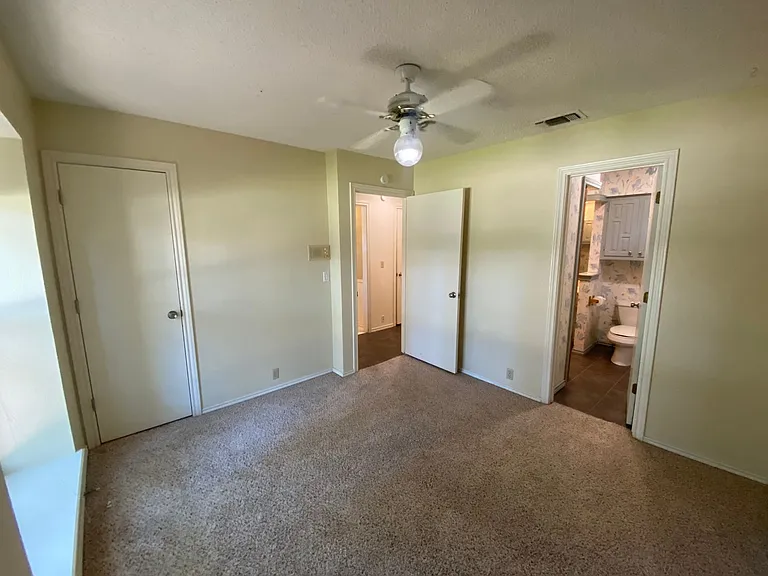 3616 Stagecoach Trl — Photo 13