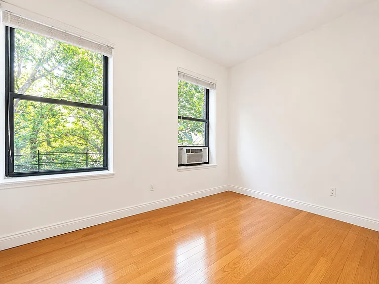 241 Ocean Pkwy #A40 — Photo 10
