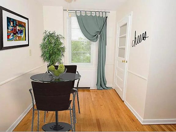 4th image of 11 Raritan Ave #B5e