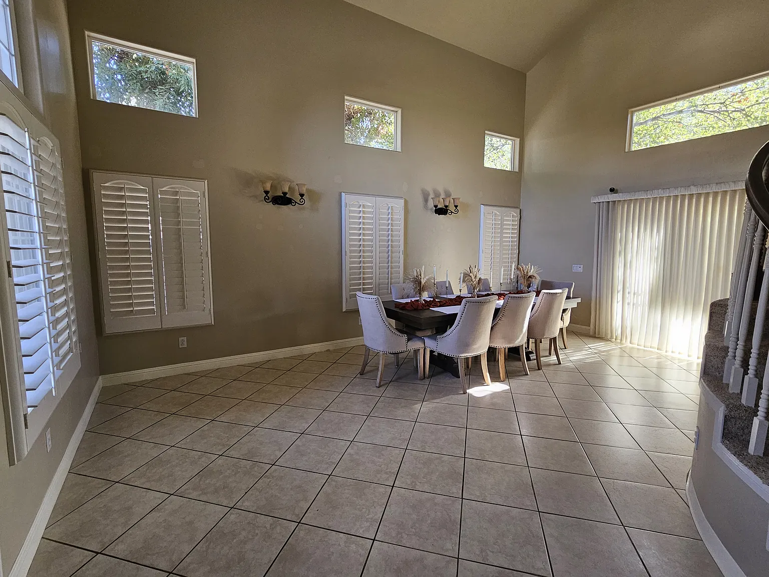 4 bed, 3002 sqft, $4,800 — Photo 4
