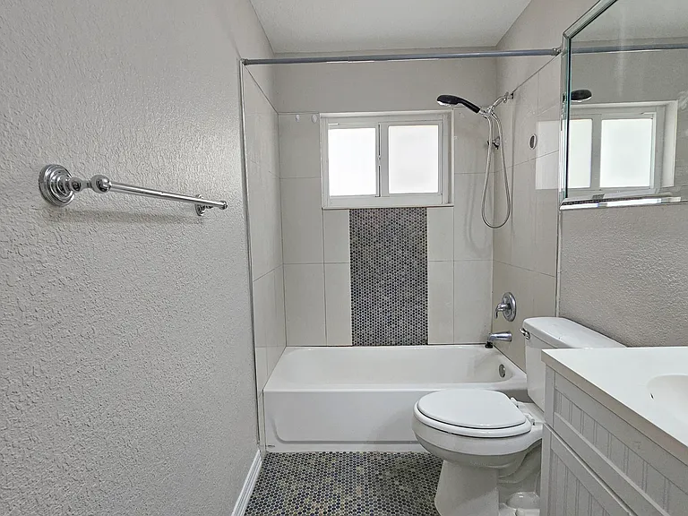 7180 NW 10th Ct — Photo 16