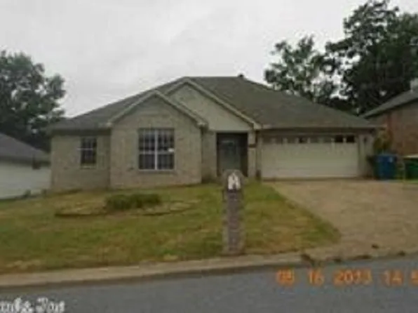 16 Springridge Dr, Little Rock, AR 72211
