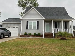 216 Hickory Shores Dr, Newport, NC 28570