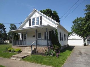 411 Hoffman St, Newark, NY 14513