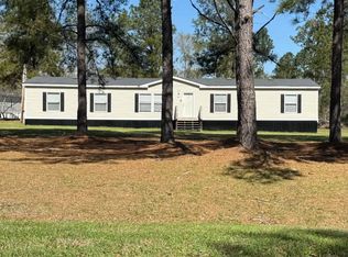 317 E Poplar Ave, Twin City, GA 30471