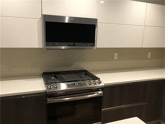 Rented by 18 REALTY | media 30