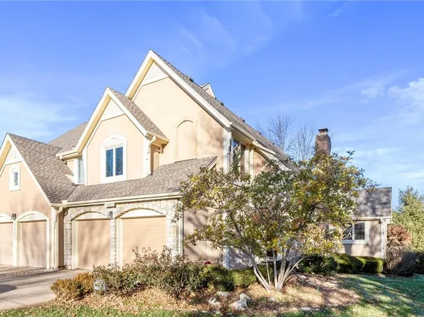 11907 Westgate St, Overland Park, KS 66213