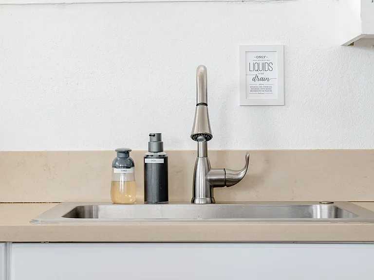 Enjoy your home cooked meals in our fully stocked kitchen!